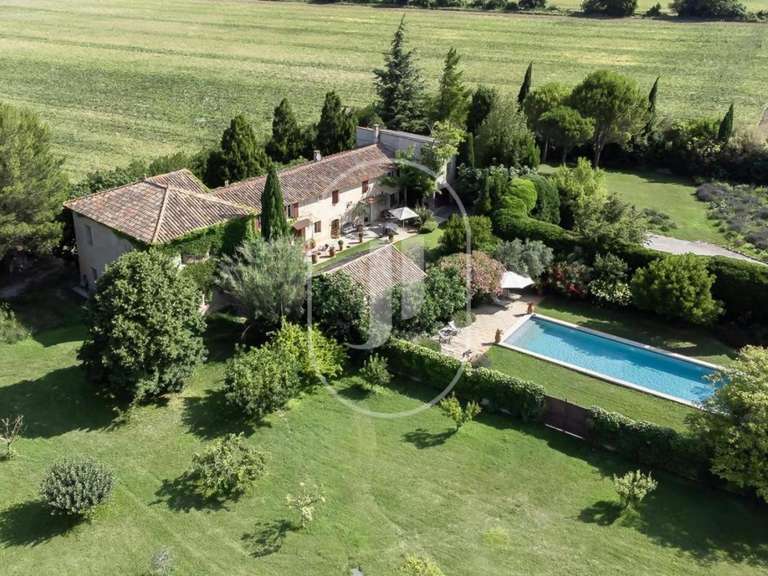 Maison Pernes-les-Fontaines - 6 chambres - 405m²