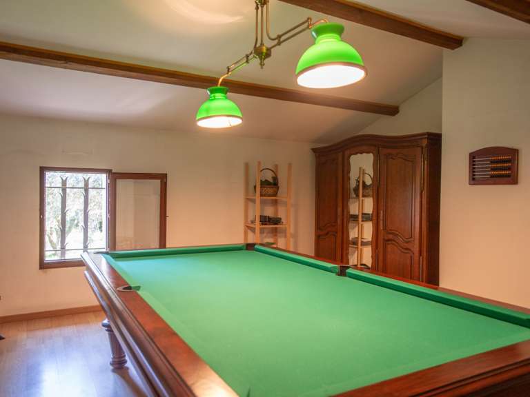 Maison Pernes-les-Fontaines - 3 chambres - 151m²
