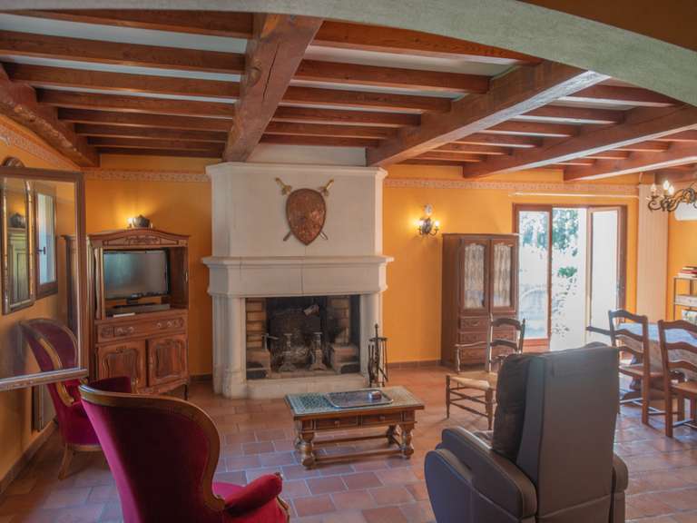 Maison Pernes-les-Fontaines - 3 chambres - 151m²
