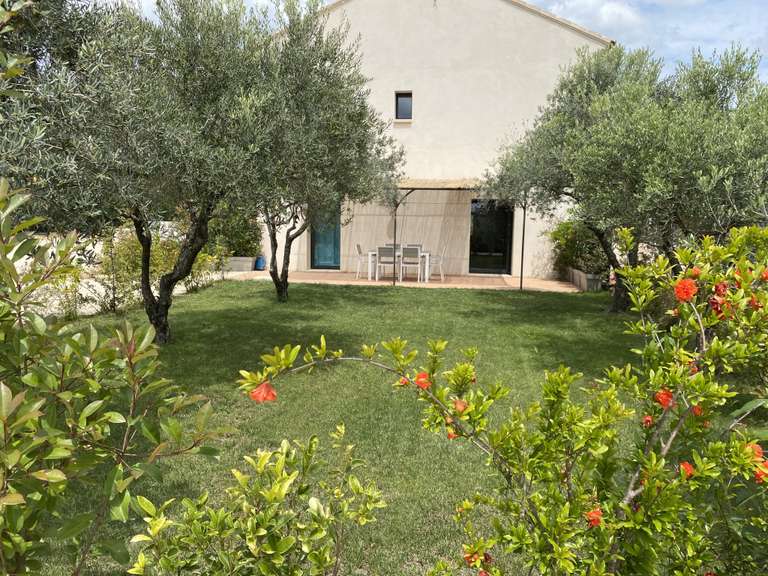 Maison Pernes-les-Fontaines - 14 chambres - 750m²