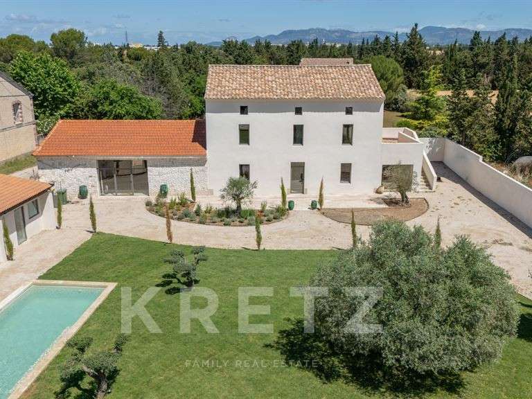 Maison Pernes-les-Fontaines - 8 chambres - 420m²