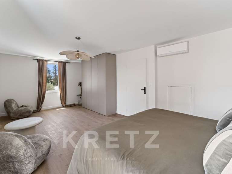 Maison Pernes-les-Fontaines - 8 chambres - 420m²