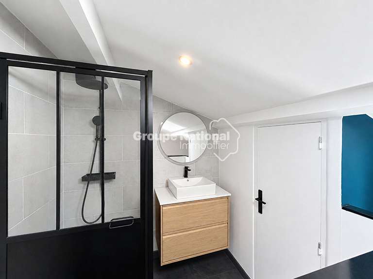 Maison Pernes-les-Fontaines - 5 chambres - 155m²