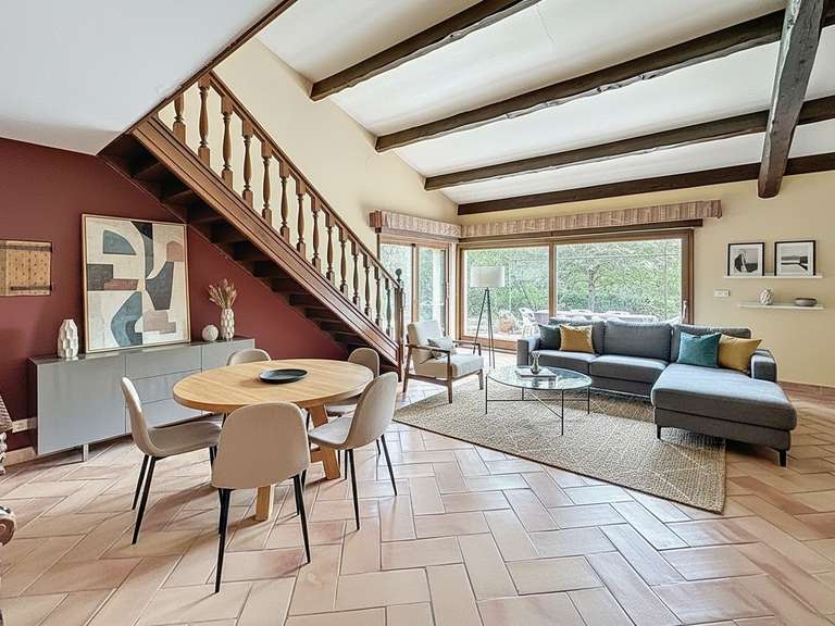 Maison Pernes-les-Fontaines - 5 chambres - 170m²