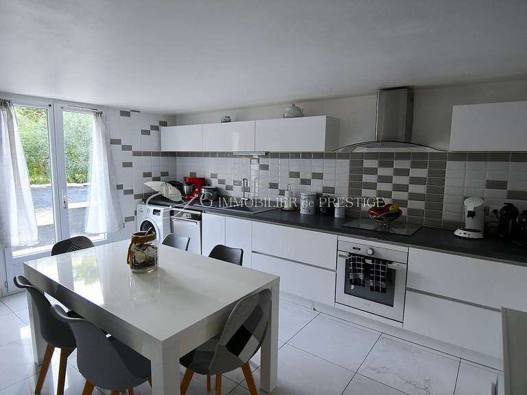 Villa Pernes-les-Fontaines - 4 chambres - 200m²