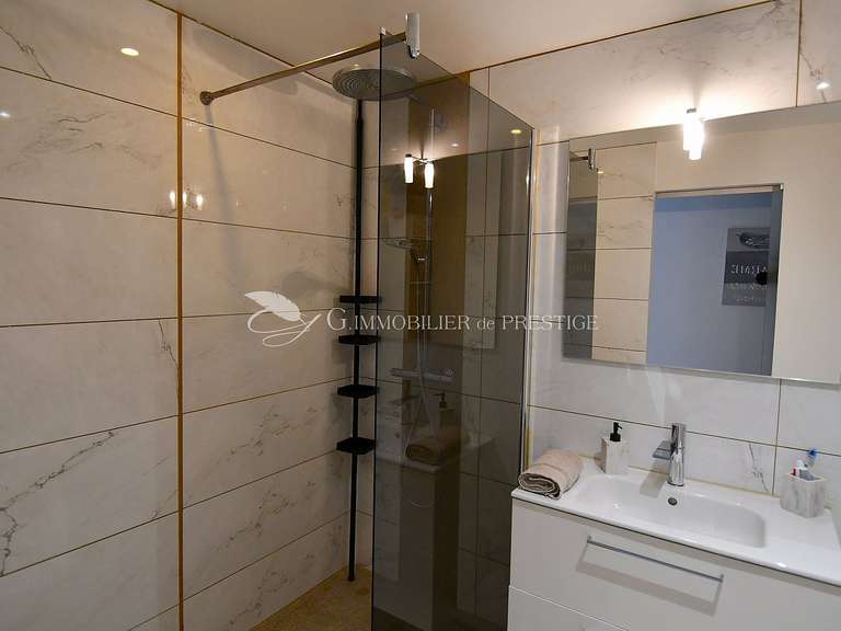 Villa Pernes-les-Fontaines - 4 chambres - 200m²