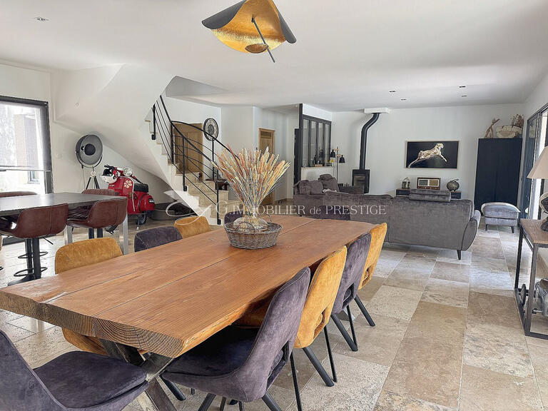 Villa Pernes-les-Fontaines - 6 chambres - 205m²