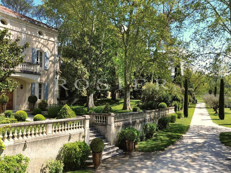 Villa Pernes-les-Fontaines - 6 chambres - 478m²