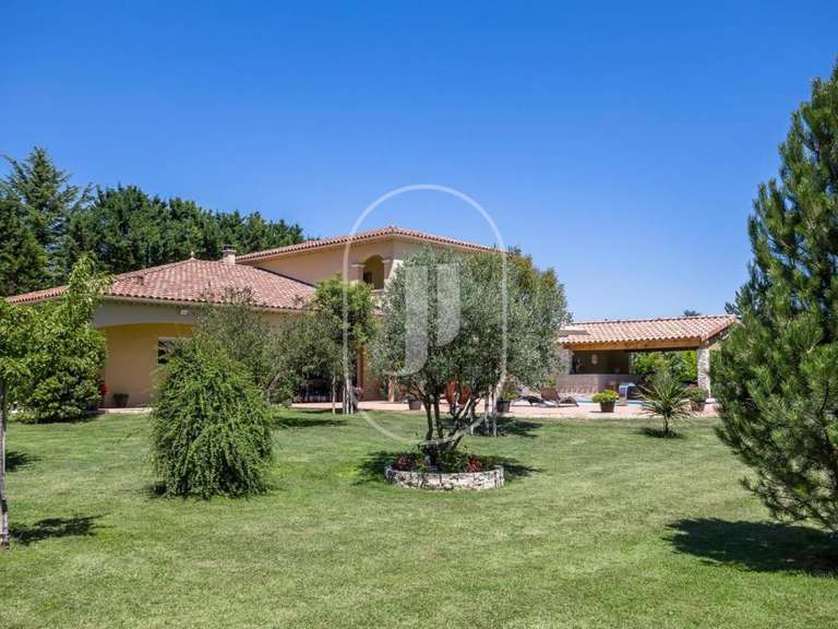 Villa Pernes-les-Fontaines - 3 chambres - 200m²