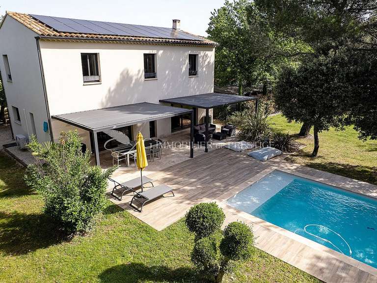 Villa Pernes-les-Fontaines - 6 chambres - 205m²