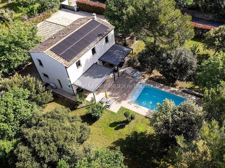 Villa Pernes-les-Fontaines - 6 chambres - 205m²
