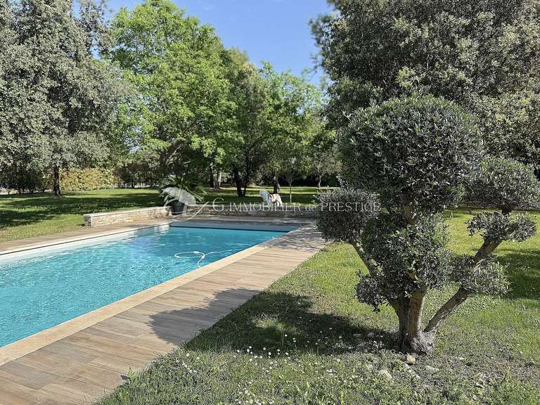 Villa Pernes-les-Fontaines - 6 chambres - 205m²