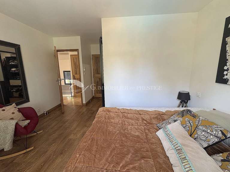 Villa Pernes-les-Fontaines - 6 chambres - 205m²