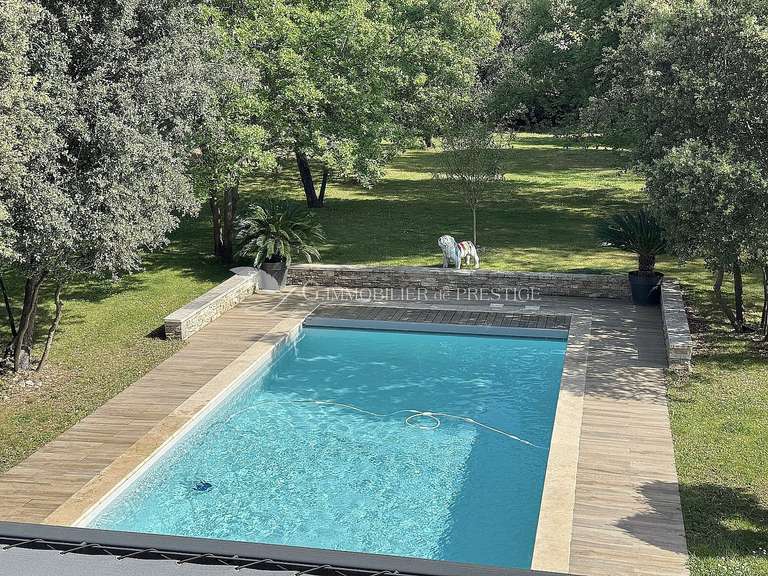 Villa Pernes-les-Fontaines - 6 chambres - 205m²