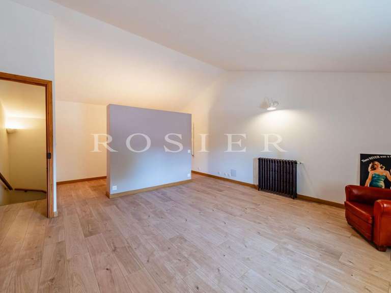 Villa Pernes-les-Fontaines - 5 chambres - 202m²
