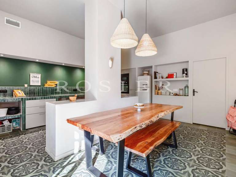 Villa Pernes-les-Fontaines - 5 chambres - 246m²
