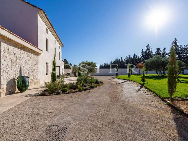Villa Pernes-les-Fontaines - 6 chambres - 389m²