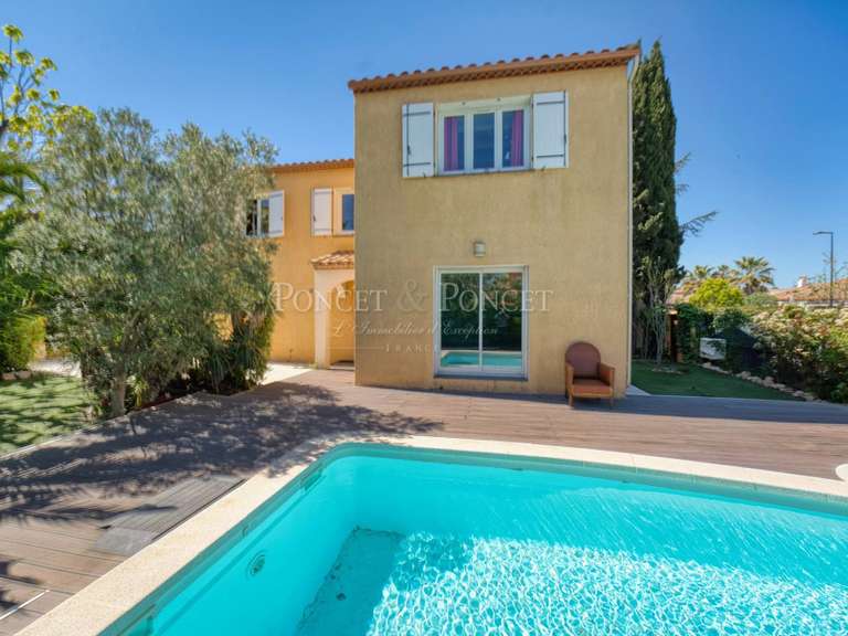 Maison Pérols - 5 chambres - 207m²