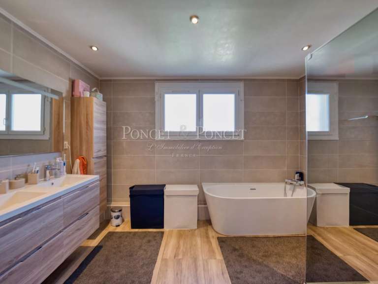 Maison Pérols - 5 chambres - 247m²