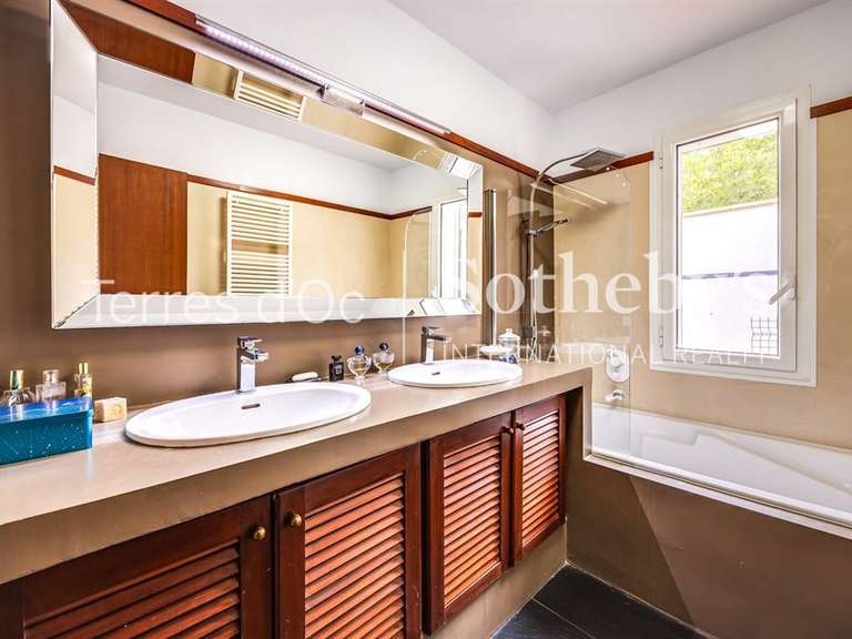 Maison Perpignan - 6 chambres - 365m²