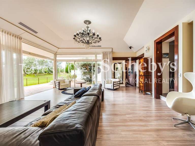 Maison Perpignan - 6 chambres - 365m²