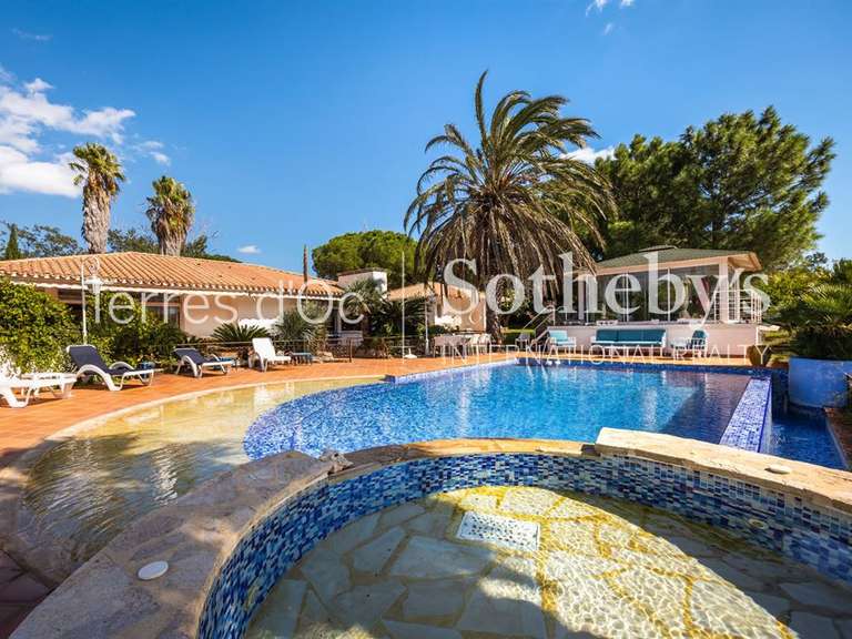 Maison Perpignan - 6 chambres - 365m²