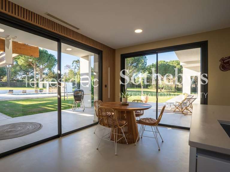 Maison Perpignan - 4 chambres - 236m²