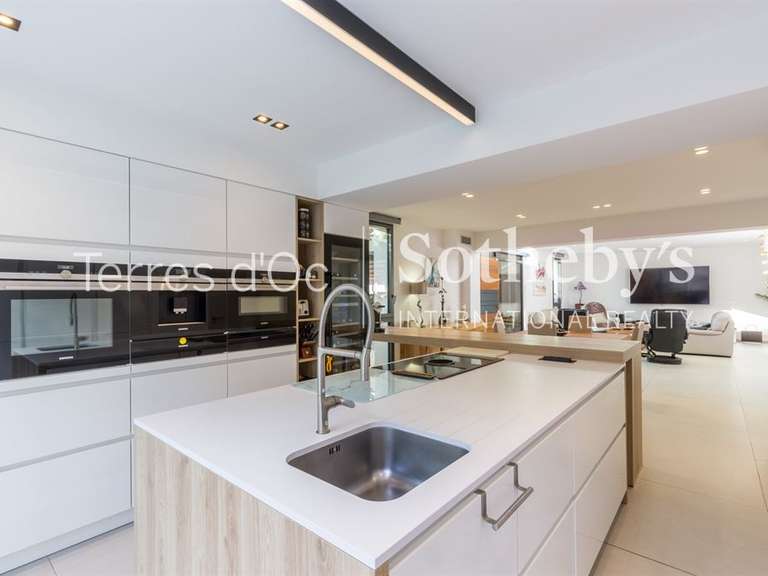 Maison Perpignan - 4 chambres - 220m²