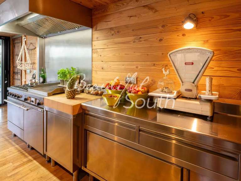 Maison Perpignan - 3 chambres - 230m²