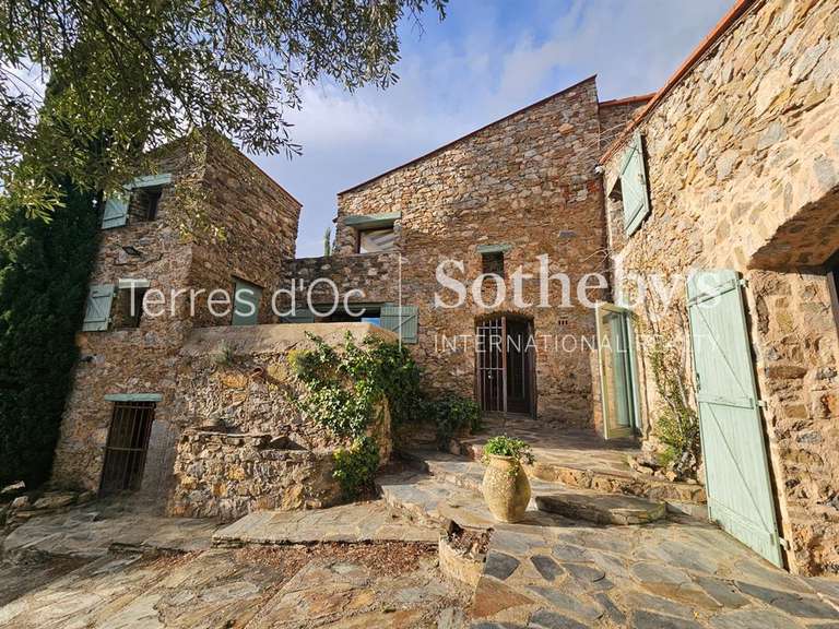 Maison Perpignan - 3 chambres - 240m²