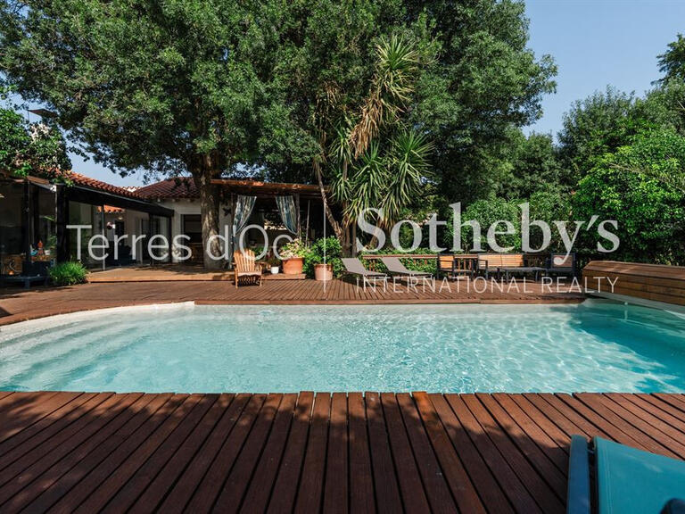 Maison Perpignan - 6 chambres - 226m²