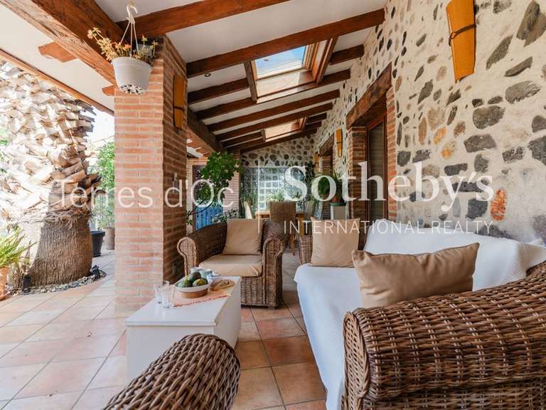 Maison Perpignan - 7 chambres - 320m²