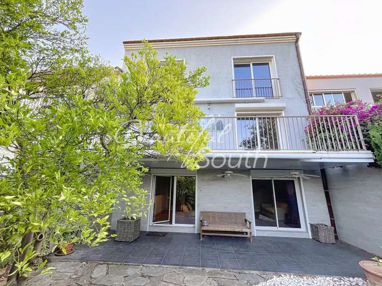 Maison Perpignan - 4 chambres - 200m²