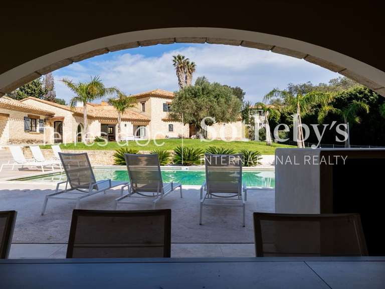 Maison Perpignan - 5 chambres - 340m²