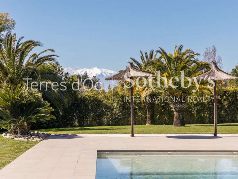 Maison Perpignan - 8 chambres - 485m²