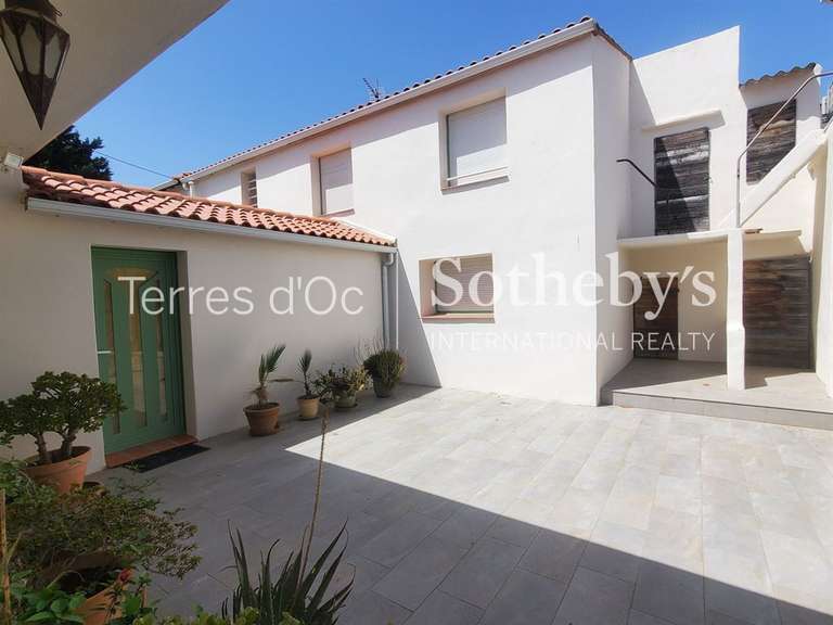 Maison Perpignan - 4 chambres - 204m²