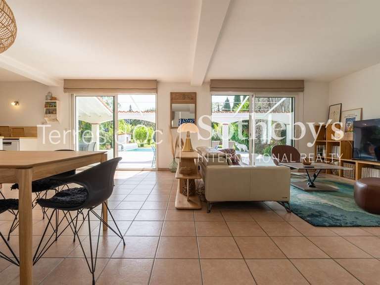 Maison Perpignan - 4 chambres - 204m²