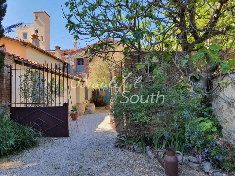 House Perpignan - 20 bedrooms - 956m²