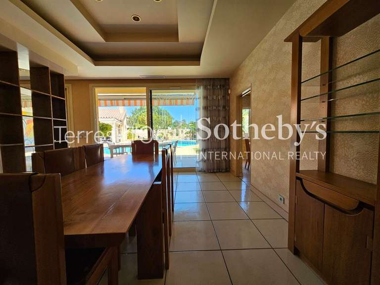 Maison Perpignan - 3 chambres - 325m²