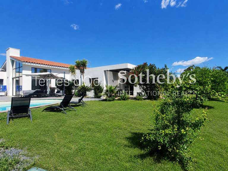 Maison Perpignan - 5 chambres - 264m²