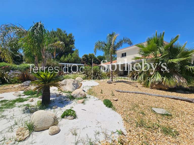 Maison Perpignan - 3 chambres - 130m²