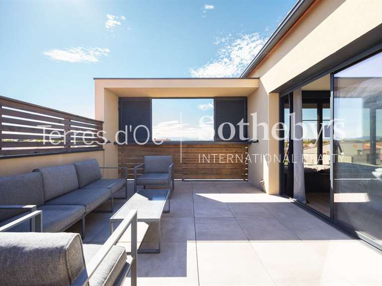 Maison Perpignan - 3 chambres - 207m²