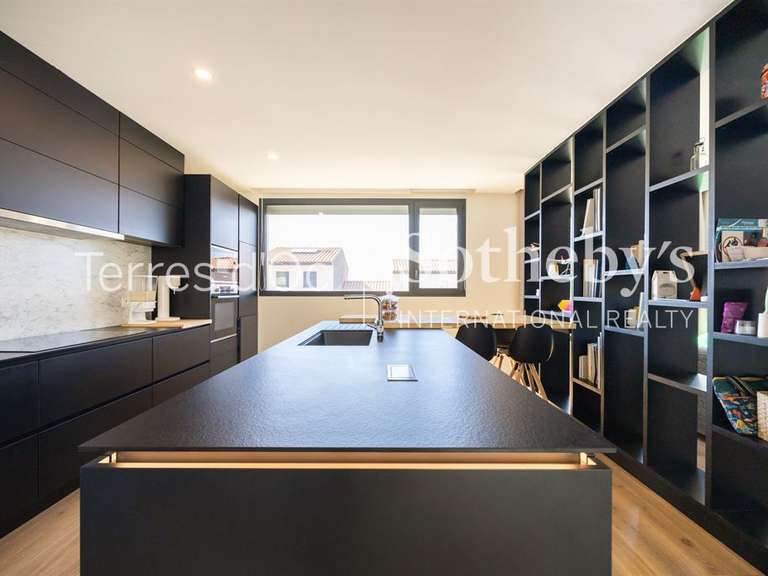 Maison Perpignan - 3 chambres - 207m²