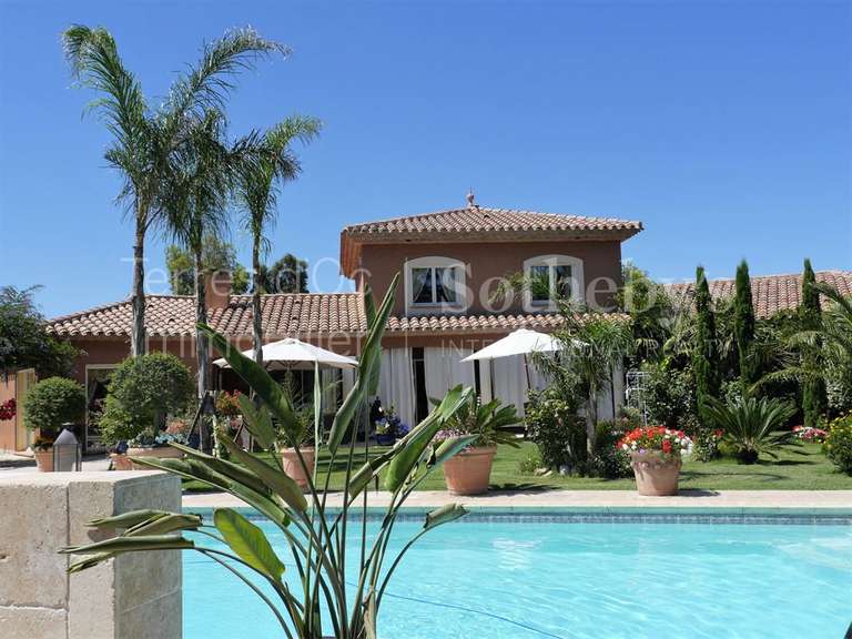 Propriété Perpignan - 4 chambres - 303m²