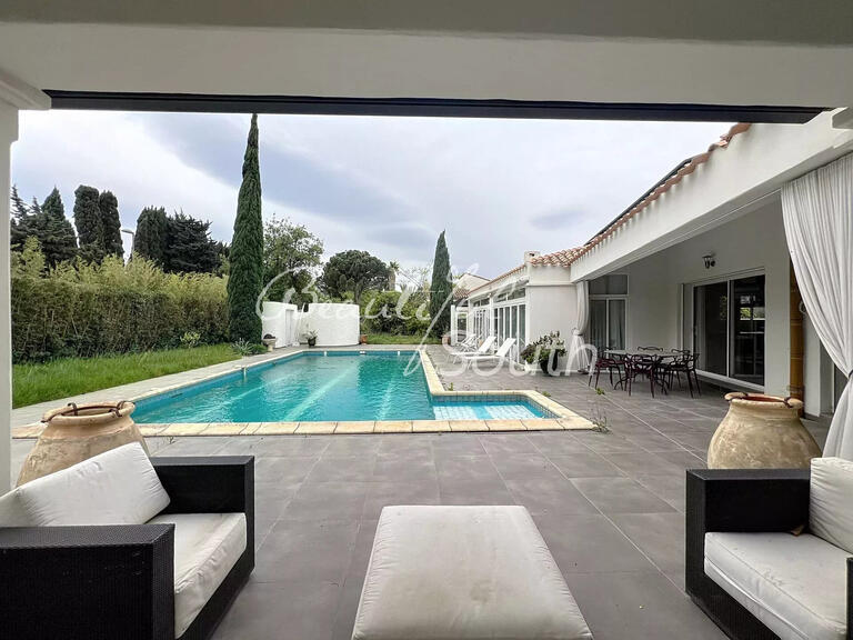 Villa Perpignan - 4 bedrooms - 300m²