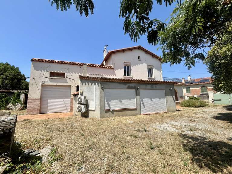 Villa Perpignan - 7 chambres - 246m²