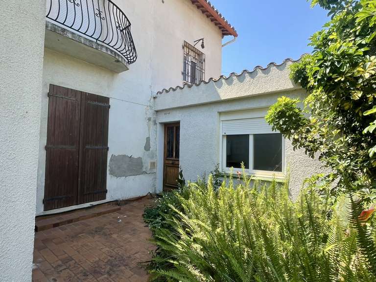 Villa Perpignan - 7 chambres - 246m²
