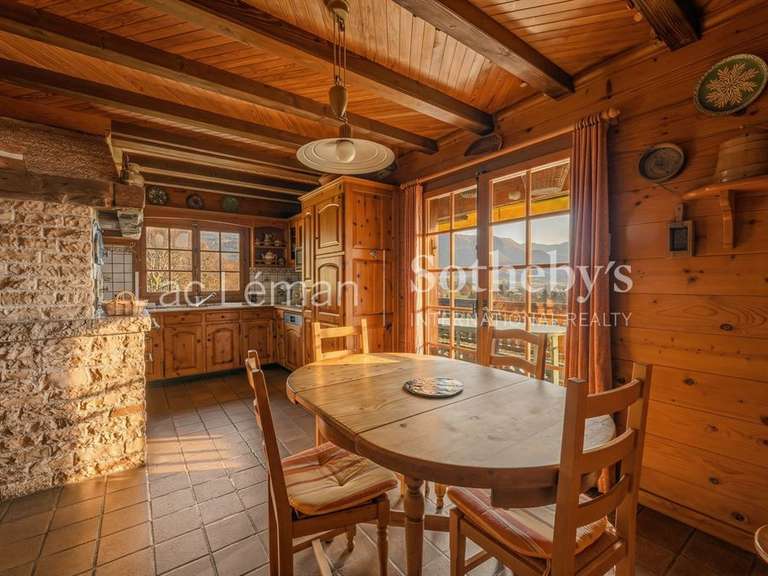Chalet Perrignier - 5 chambres - 240m²
