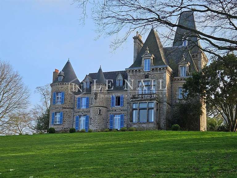 Château Perros-Guirec - 10 chambres - 467m²