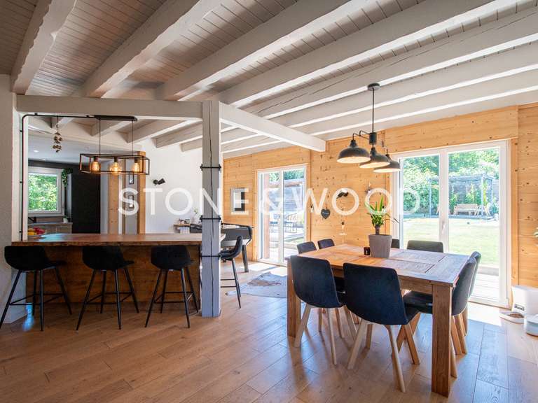 Maison Pers-Jussy - 6 chambres - 249m²